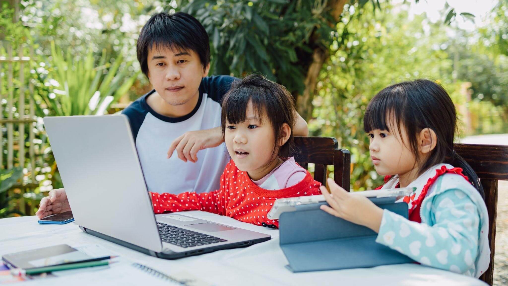 Kids coding early